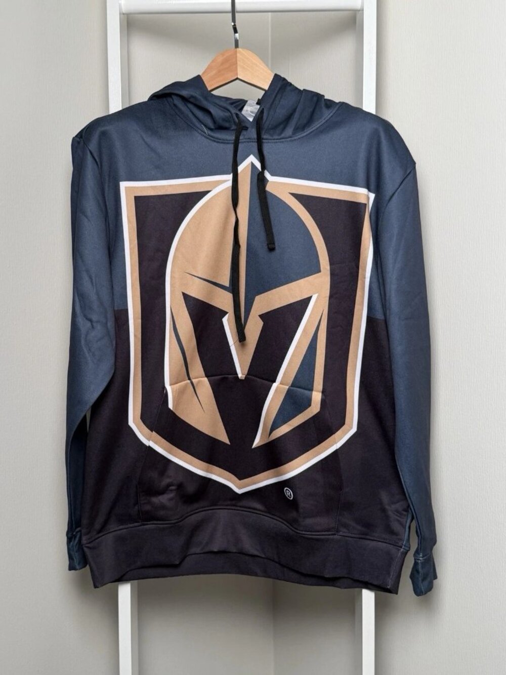 Vegas Golden Knights Hoodie Mens L NWT Gray